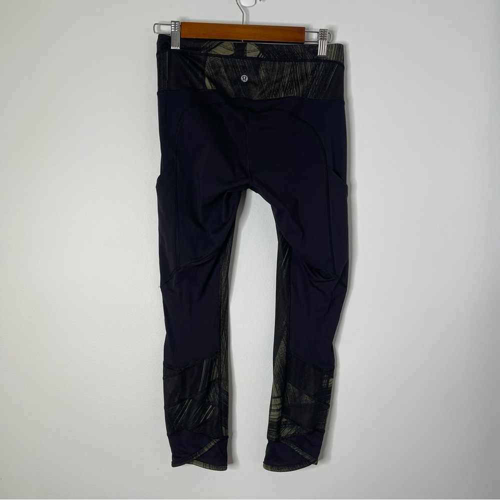 Lululemon Athletica Fresh Mesh Run Crop Leggings Size 6 - Picture 9 of 10